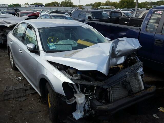 1VWAT7A32FC056555 - 2015 VOLKSWAGEN PASSAT S ვერცხლისფერი ფოტო 1