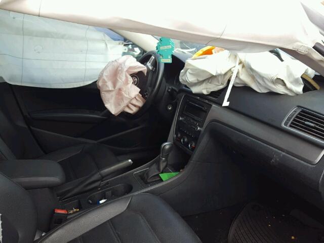 1VWAT7A32FC056555 - 2015 VOLKSWAGEN PASSAT S ვერცხლისფერი ფოტო 5