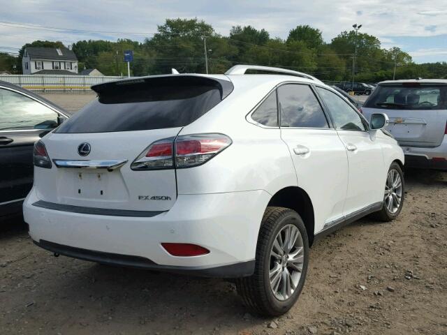 JTJBC1BA9D2053637 - 2013 LEXUS RX 450 WHITE photo 4