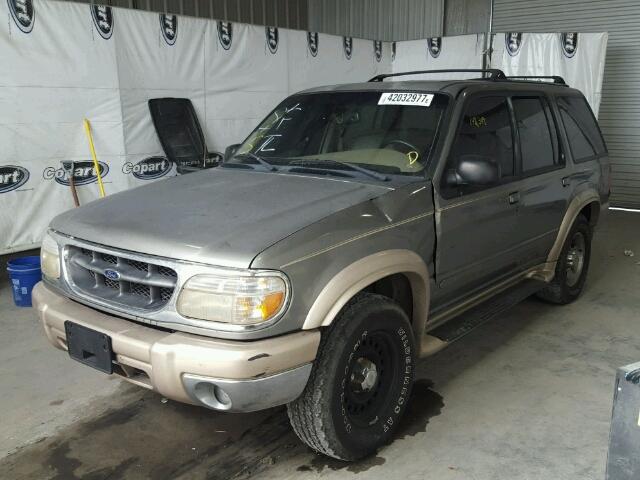 1FMDU34E6XZC00072 - 1999 FORD EXPLORER GREEN photo 2