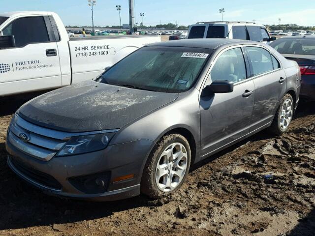 3FAHP0HA1BR251176 - 2011 FORD FUSION GRAY photo 2