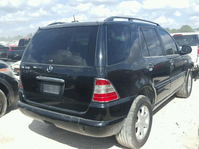 4JGAB72E9YA154188 - 2000 MERCEDES-BENZ ML BLACK photo 4