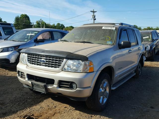 1FMZU75E05UA03887 - 2005 FORD EXPLORER SILVER photo 2