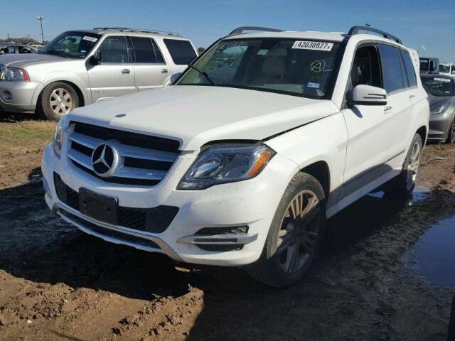 WDCGG5HB8FG409970 - 2015 MERCEDES-BENZ GLK WHITE photo 2