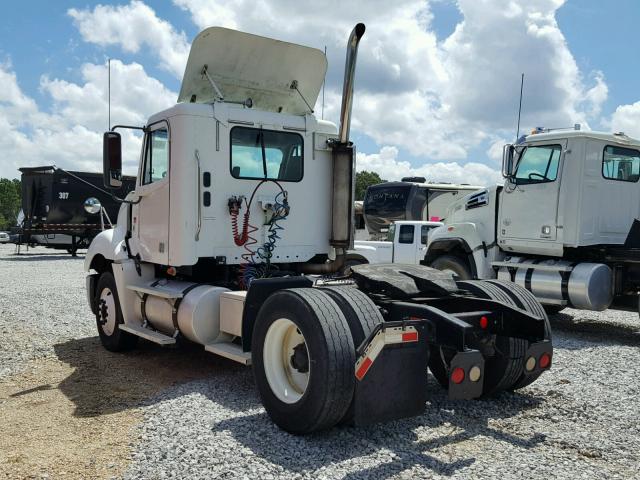 1FUBA5CG17LX86310 - 2007 FREIGHTLINER CONVENTION WHITE photo 3