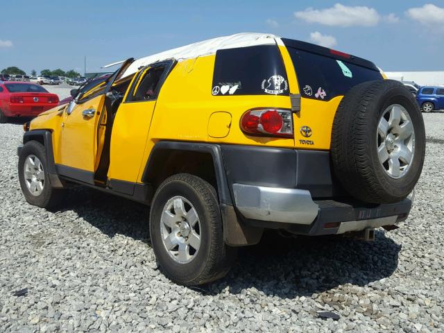 JTEZU11F270011320 - 2007 TOYOTA FJ CRUISER YELLOW photo 3