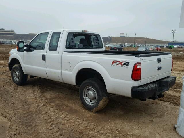 1FT7X2B68FEA70476 - 2015 FORD F250 SUPER WHITE photo 3