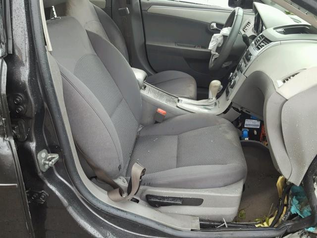 1G1ZB5E07CF250563 - 2012 CHEVROLET MALIBU LS 灰色 照片 5