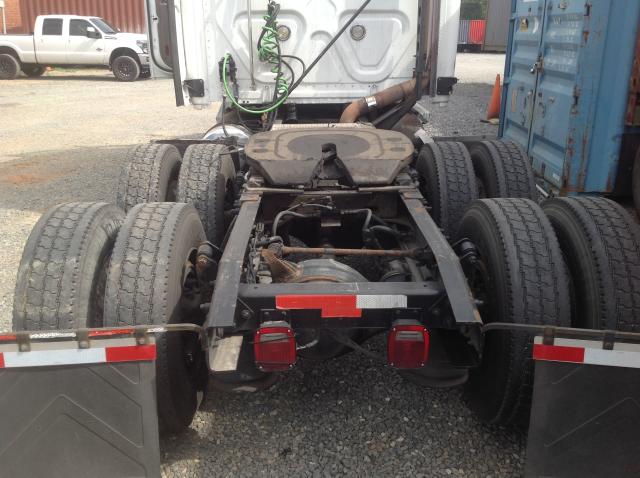 1FUJGLDR6ALAP6229 - 2010 FREIGHTLINER CASCADIA 1 WHITE photo 9