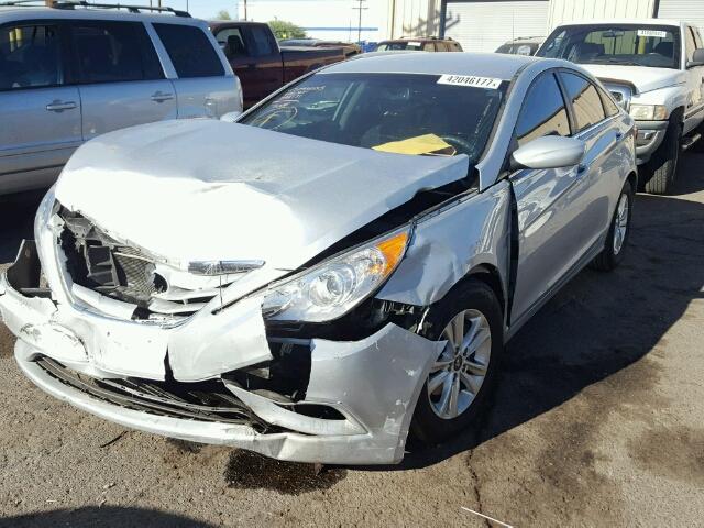 5NPEB4AC5DH745321 - 2013 HYUNDAI SONATA GLS SILVER photo 2