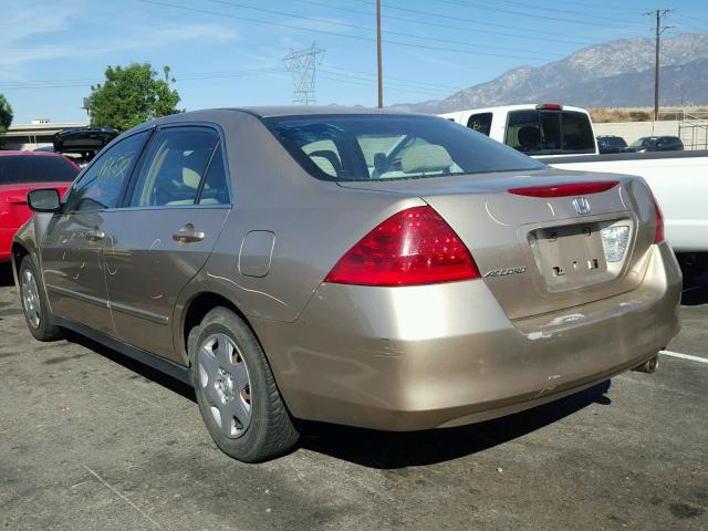 1HGCM56407A149913 - 2007 HONDA ACCORD LX GOLD photo 3