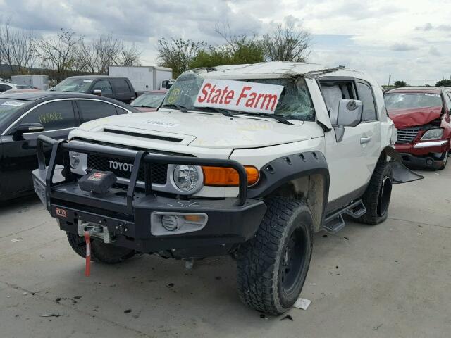 JTEBU4BF5EK188477 - 2014 TOYOTA FJ CRUISER WHITE photo 2