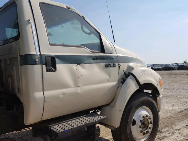 3FRXF75EX8V056141 - 2008 FORD F750 SUPER WHITE photo 9