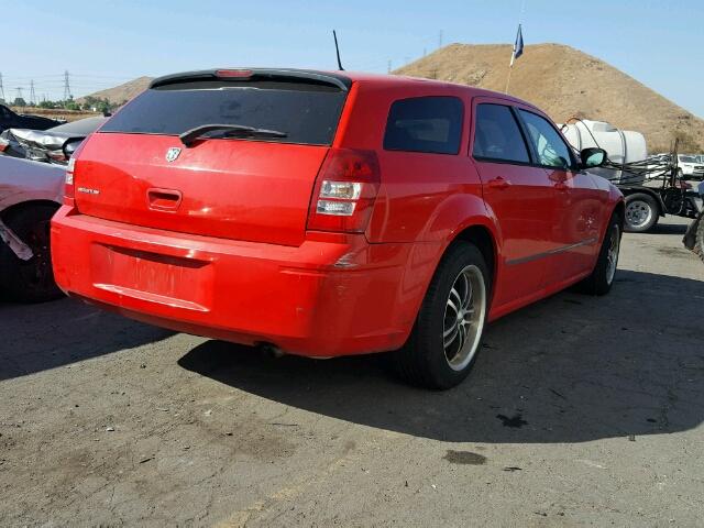 2D4FV47T18H111881 - 2008 DODGE MAGNUM RED photo 4