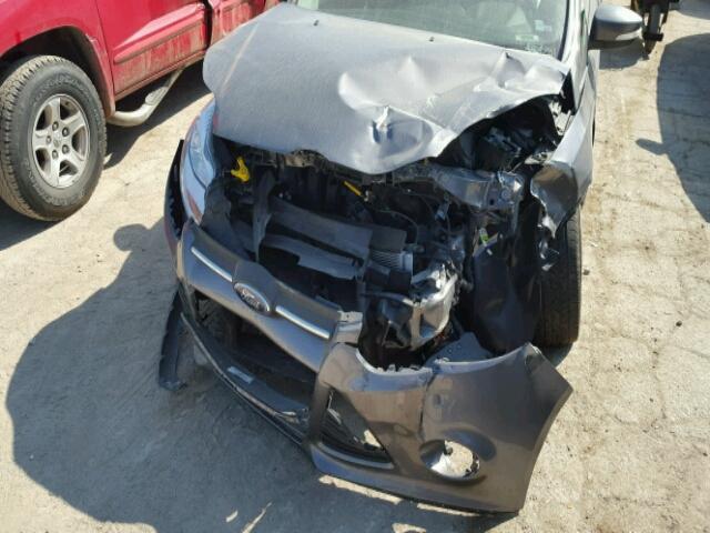 1FADP3F25EL438614 - 2014 FORD FOCUS SE GRAY photo 9