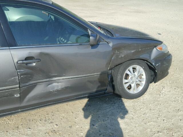 4T1BF32K35U615726 - 2005 TOYOTA CAMRY LE GRAY photo 9