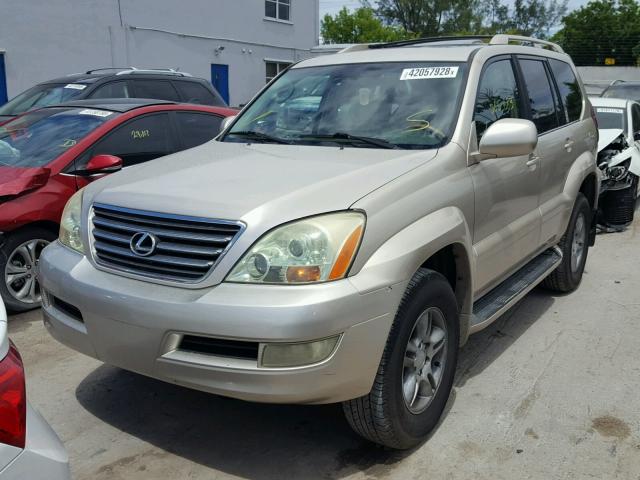 JTJBT20XX60101867 - 2006 LEXUS GX 470 GOLD photo 2