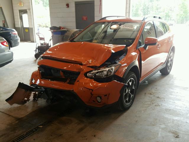 JF2GTABCXJH240583 - 2018 SUBARU CROSSTREK ORANGE photo 2