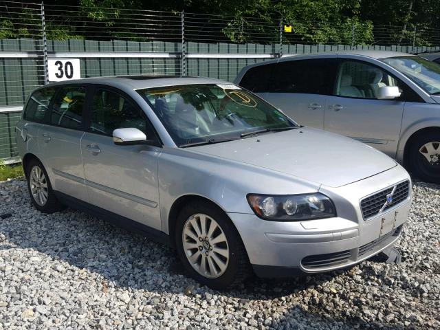 YV1MW390752056527 - 2005 VOLVO V50 2.4I SILVER photo 1