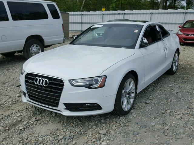 WAULFAFR8EA073283 - 2014 AUDI A5 PREMIUM WHITE photo 2