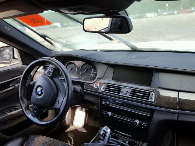 WBAKA8C52CDX01046 - 2012 BMW 750I WHITE photo 9