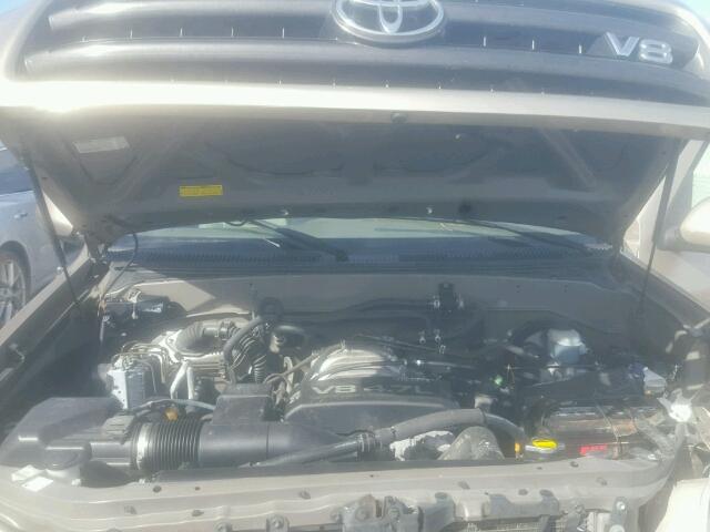 5TDBT44A31S043305 - 2001 TOYOTA SEQUOIA SR SILVER photo 7