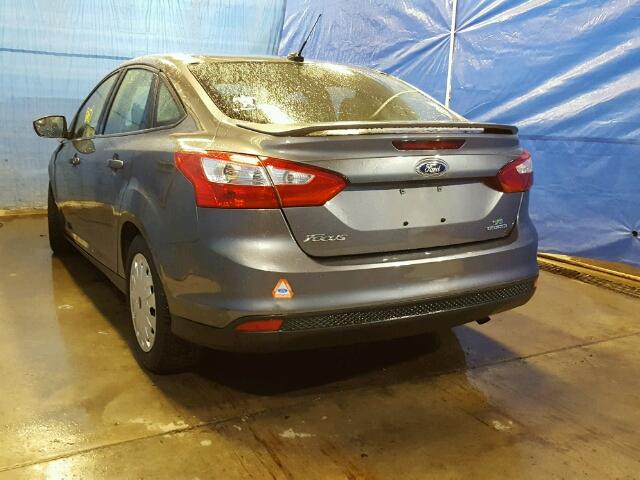 1FADP3F29DL182248 - 2013 FORD FOCUS SE GRAY photo 3