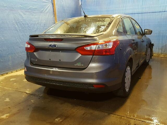 1FADP3F29DL182248 - 2013 FORD FOCUS SE GRAY photo 4