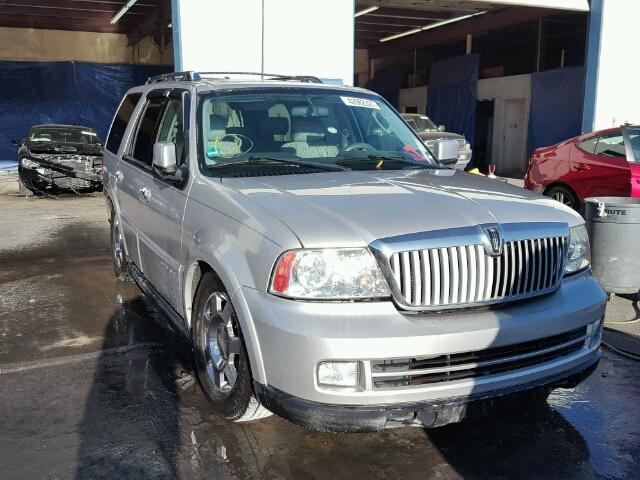 5LMFU28505LJ22043 - 2005 LINCOLN NAVIGATOR 银色 照片 1