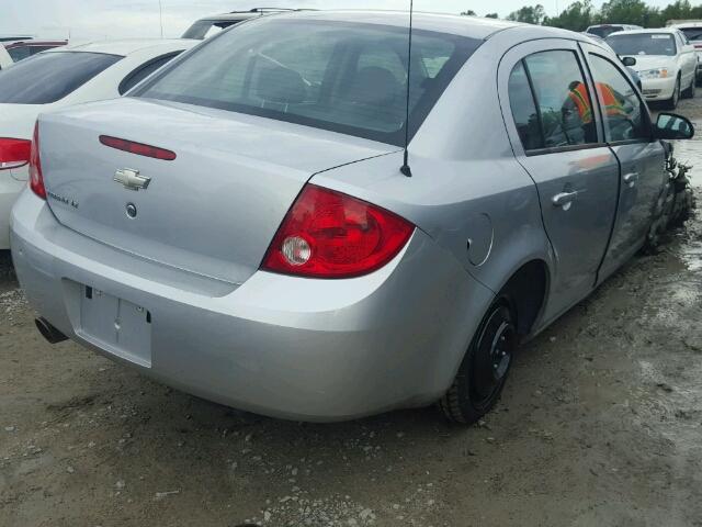 1G1AT58H497176436 - 2009 CHEVROLET COBALT SILVER photo 4