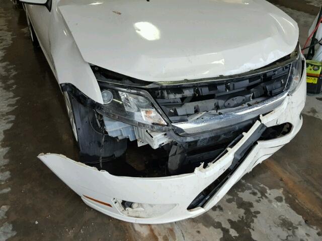 3FAHP0JG2CR193207 - 2012 FORD FUSION SEL WHITE photo 9