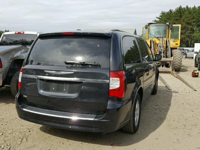 2C4RC1BG0CR125850 - 2012 CHRYSLER TOWN & COU BLACK photo 4
