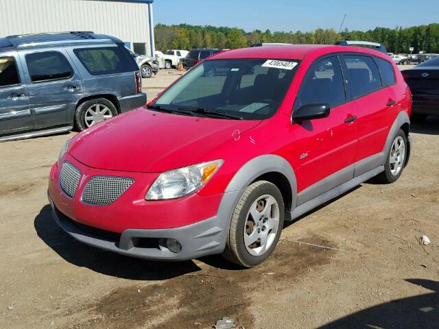 5Y2SL65846Z435982 - 2006 PONTIAC VIBE RED photo 2