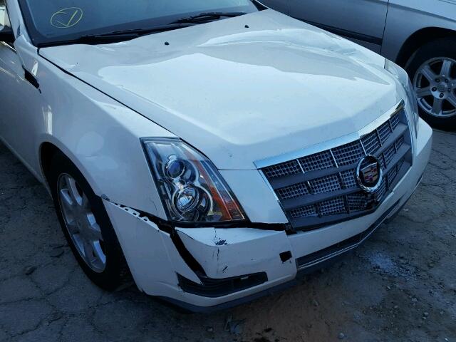 1G6DF577180139004 - 2008 CADILLAC CTS WHITE photo 9