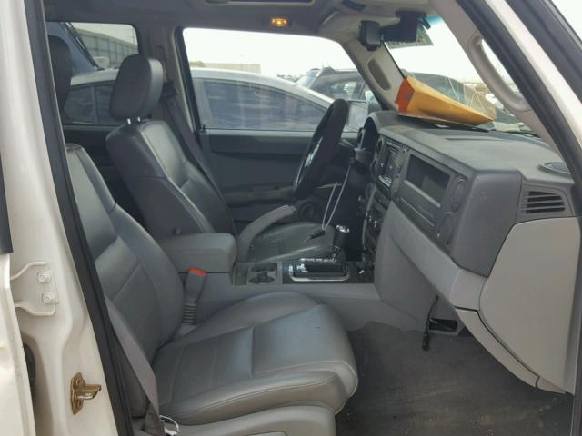 1J8HG48P07C601174 - 2007 JEEP COMMANDER WHITE photo 5