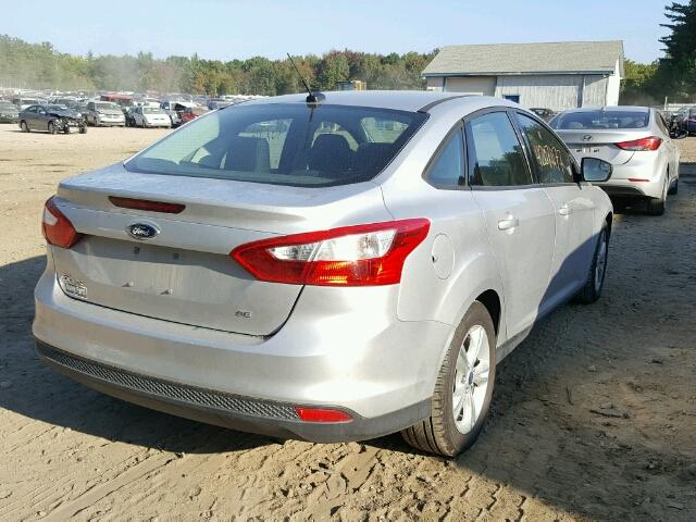 1FADP3F25EL274135 - 2014 FORD FOCUS SE SILVER photo 4