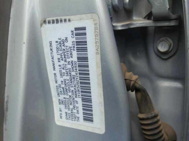 1Y1SK5282YZ434930 - 2000 CHEVROLET GEO PRIZM SILVER photo 10