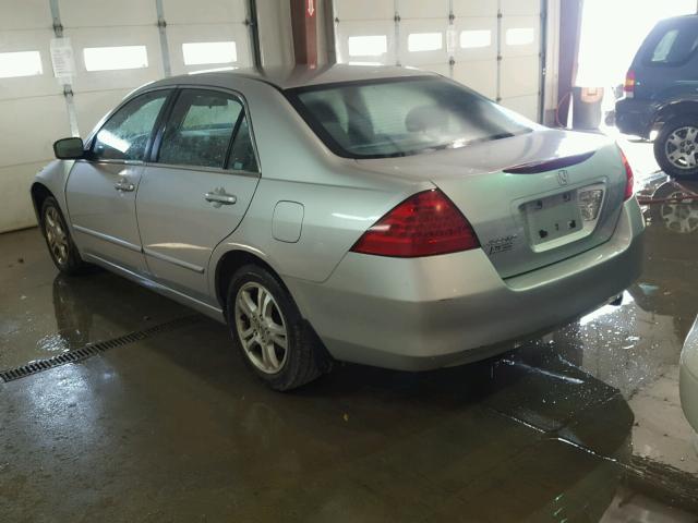 1HGCM56367A095539 - 2007 HONDA ACCORD SE SILVER photo 3