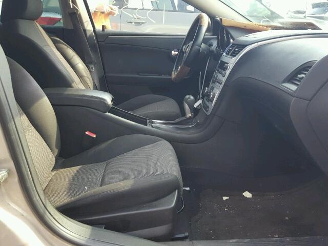 1G1ZC5EB0AF214046 - 2010 CHEVROLET MALIBU 1LT 金色 照片 5