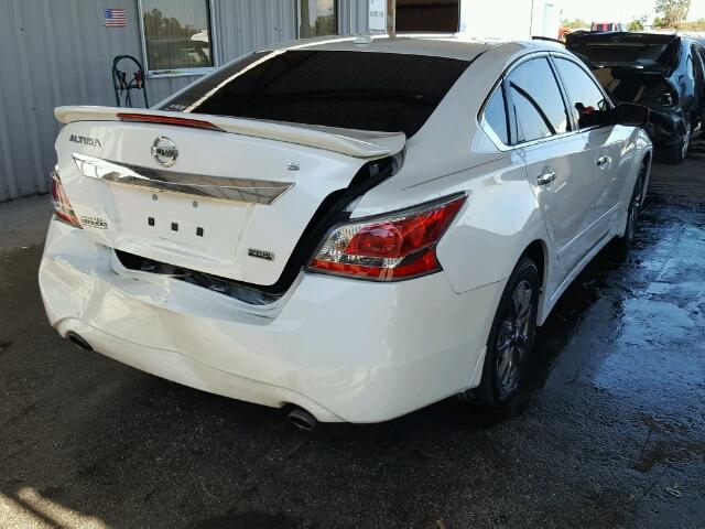 1N4AL3AP7FC472671 - 2015 NISSAN ALTIMA 2.5 WHITE photo 4