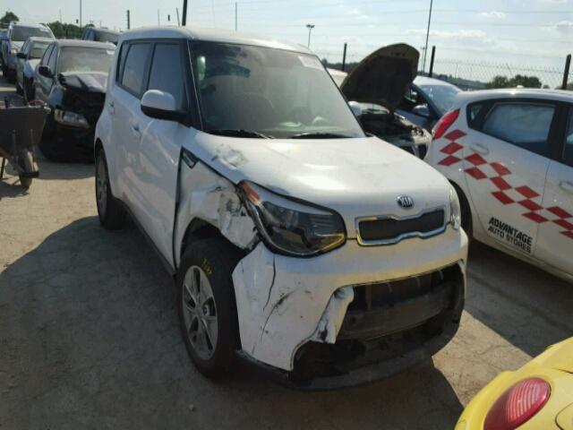 KNDJN2A21F7122304 - 2015 KIA SOUL WHITE photo 1