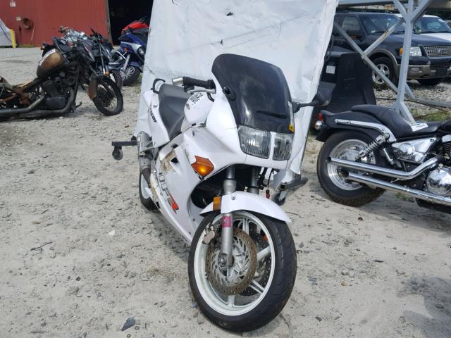 JH2RC3609PM300363 - 1993 HONDA VFR750 F WHITE photo 1