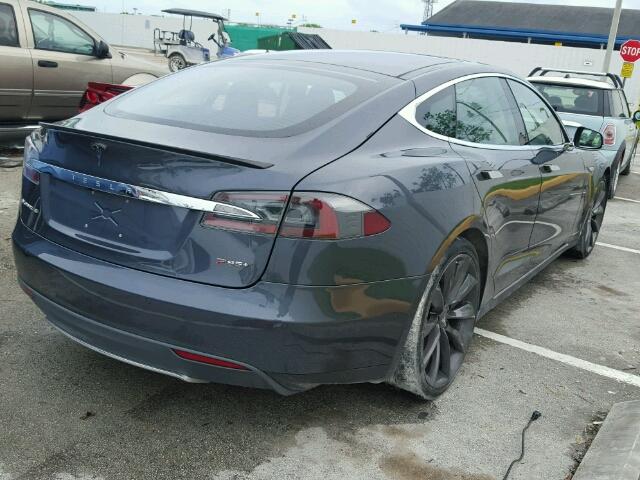 5YJSA4H10EFP49075 - 2014 TESLA MODEL S 85 CHARCOAL photo 4