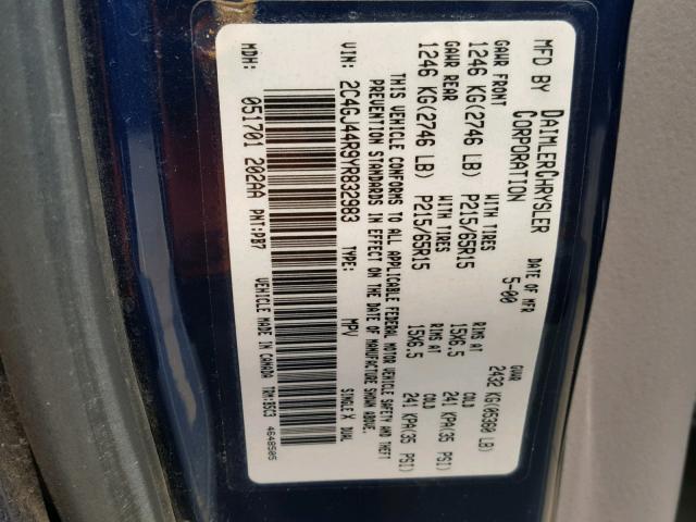 2C4GJ44R9YR832983 - 2000 CHRYSLER GRAND VOYA BLUE photo 10