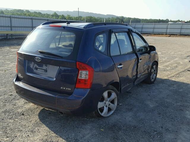 KNAFG526277067346 - 2007 KIA RONDO LX BLUE photo 4