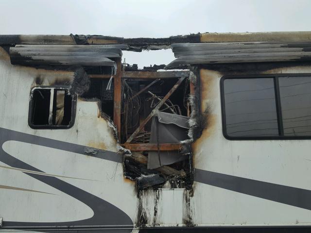 1RF120616Y1007855 - 2000 ROADMASTER RAIL EXECUTIVE/ Biały zdjęcie 9