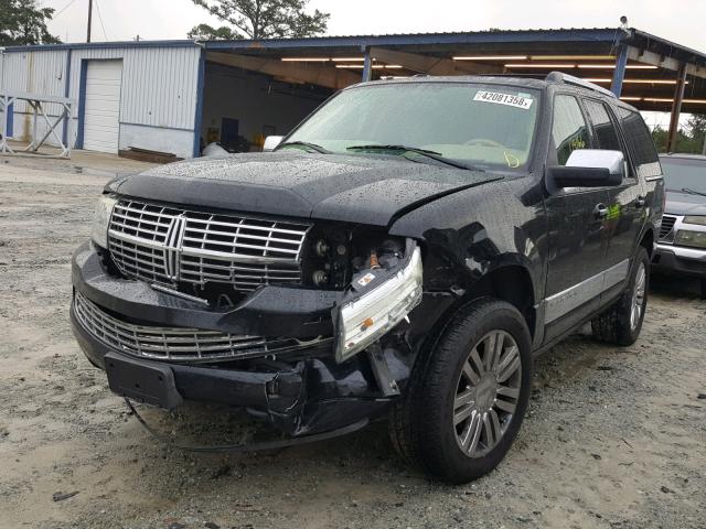 5LMFU275X8LJ19043 - 2008 LINCOLN NAVIGATOR BLACK photo 2