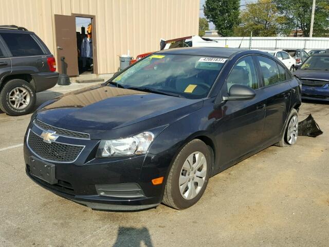 1G1PA5SH5E7269596 - 2014 CHEVROLET CRUZE LS BLACK photo 2