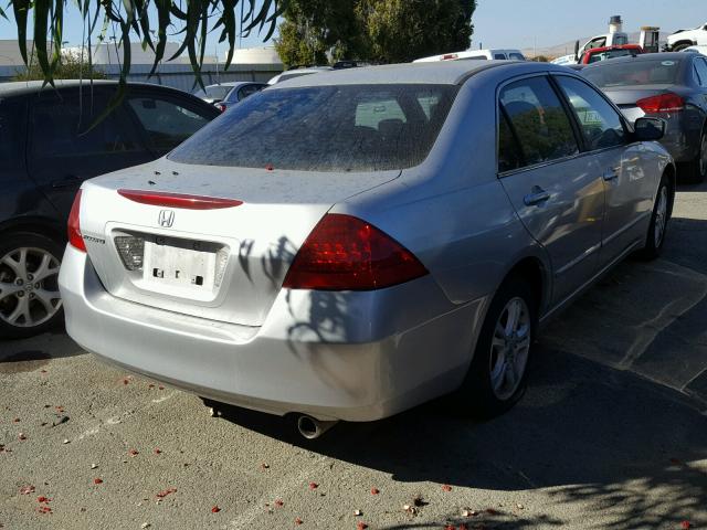 1HGCM56366A089982 - 2006 HONDA ACCORD SE SILVER photo 4