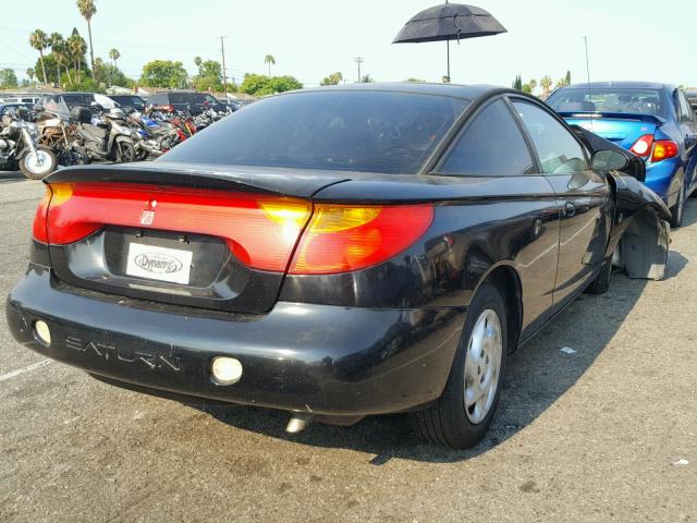 1G8ZY12792Z223601 - 2002 SATURN SC2 BLACK photo 4